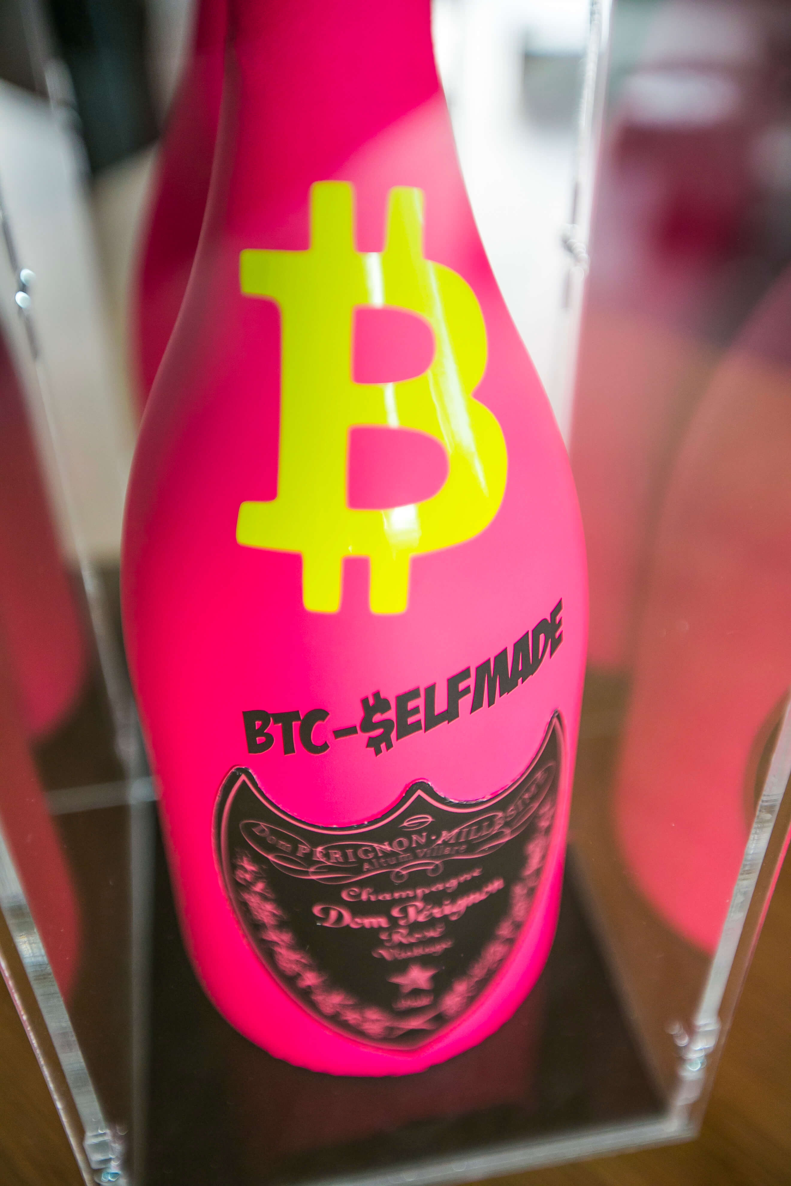 Bitcoin Bottle "B T C-Selfmade"
