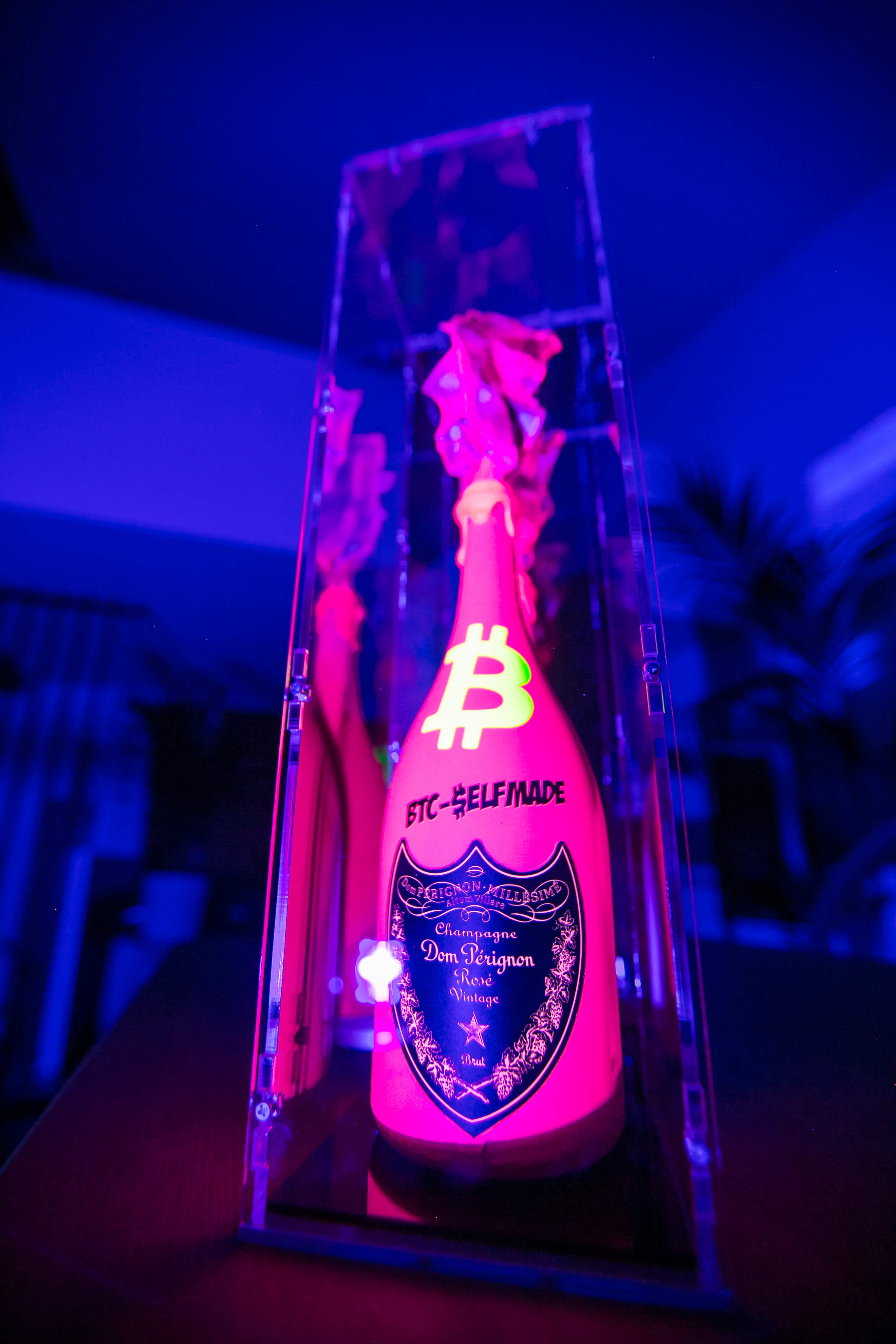 Bitcoin Bottle "B T C-Selfmade"